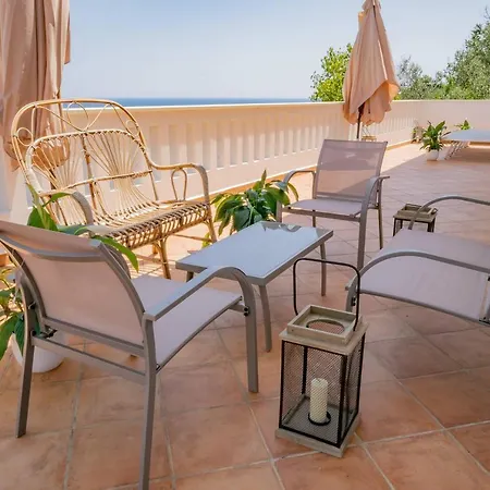 Durante Di Casa Camilla Journey Holiday home *